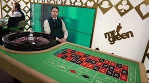 Antarmuka aplikasi mobile taring78 menampilkan menu sportsbook, live dealer, dan slots